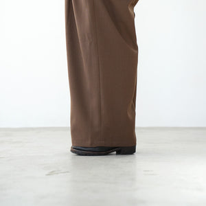 THREE TUCK WIDE SALOPET