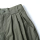 LIP CLOTH THREE TUCK WIDE PANTS