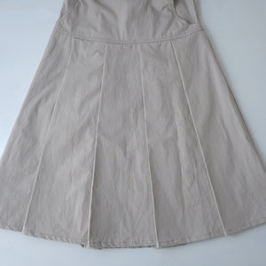 LIP CLOTH FLARE TUCK SKIRT