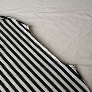 HEM SPINDLE WIDE BORDER TEE