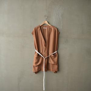 NO SLEEVE CARDIGAN