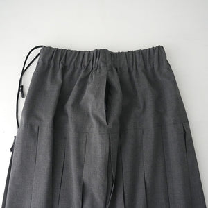 TROPICAL SWITCH PLEATS SKIRT