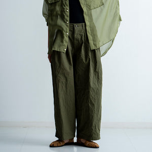 LIP CLOTH THREE TUCK WIDE PANTS
