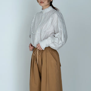 TUCK SLEEVE FRILL OVER BLOUSE